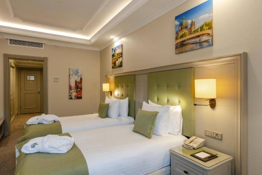 Hotel London 1889 & Casino - Standard Double or Twin Room