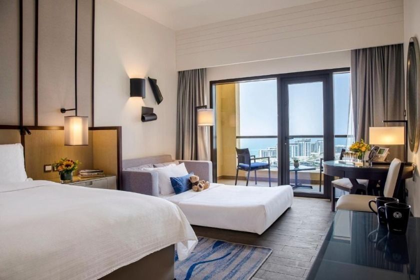 Amwaj Rotana Jumeirah Beach Dubai - Sea Front View Family Room with Balcony - King Bed