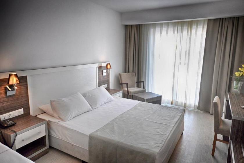 Club Shark Hotel - Standard Double or Twin Room