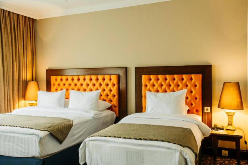 Hotel Intourist Palace Batumi - Superior Triple Room