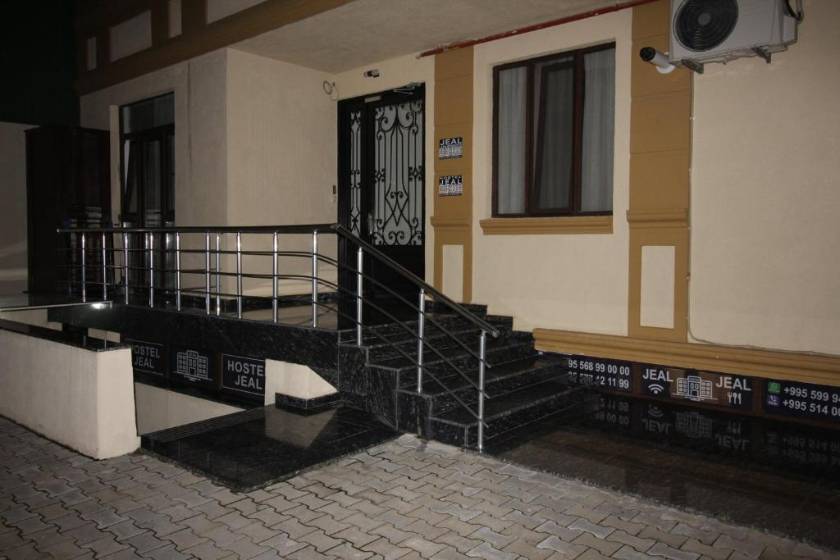 Hostel Jeal - facade