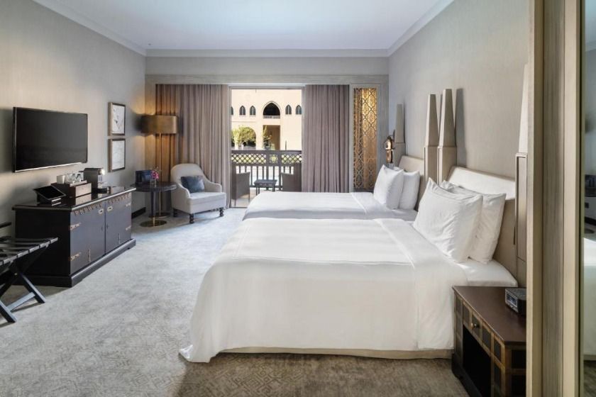 Palace Downtown Dubai - Deluxe Lake View Room