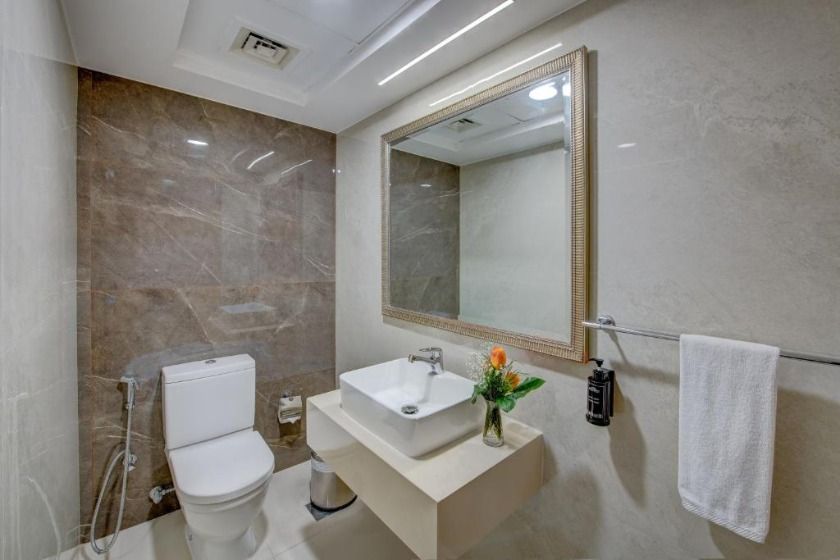 Howard Johnson Plaza by Wyndham Dubai Deira Dubai - Deluxe King Room