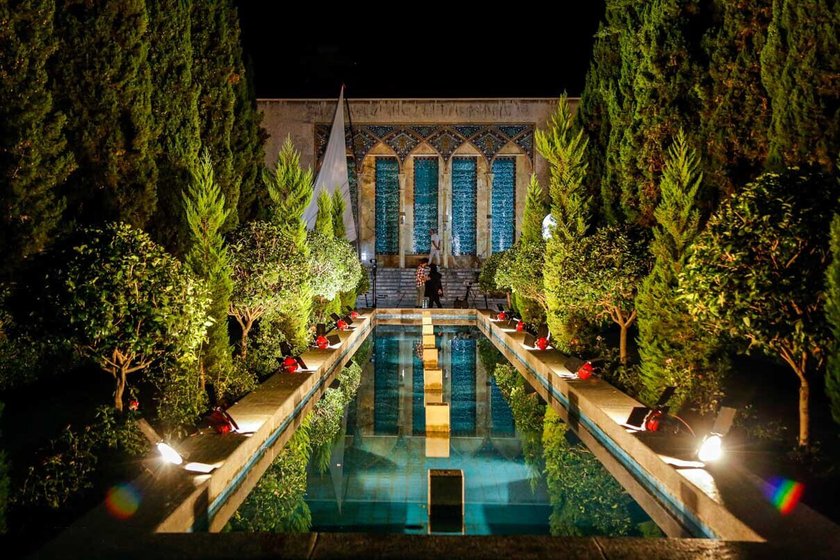 آرامگاه صائب تبریزی