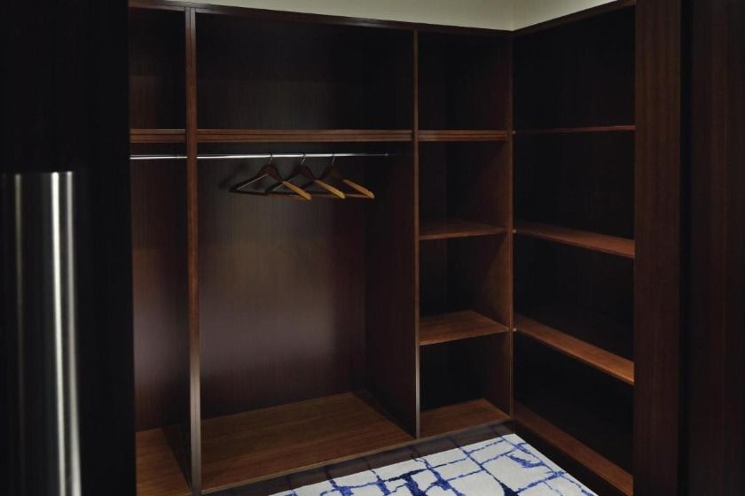 Movenpick Hotel and Apartments Dubai - Junior Suite