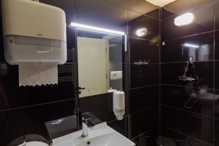 Batumi Surf Hostel - Family Room