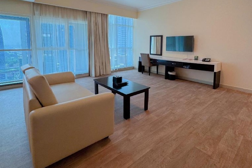 Emirates Grand Hotel Dubai - Executive Twin Room with Burj Khalifa View