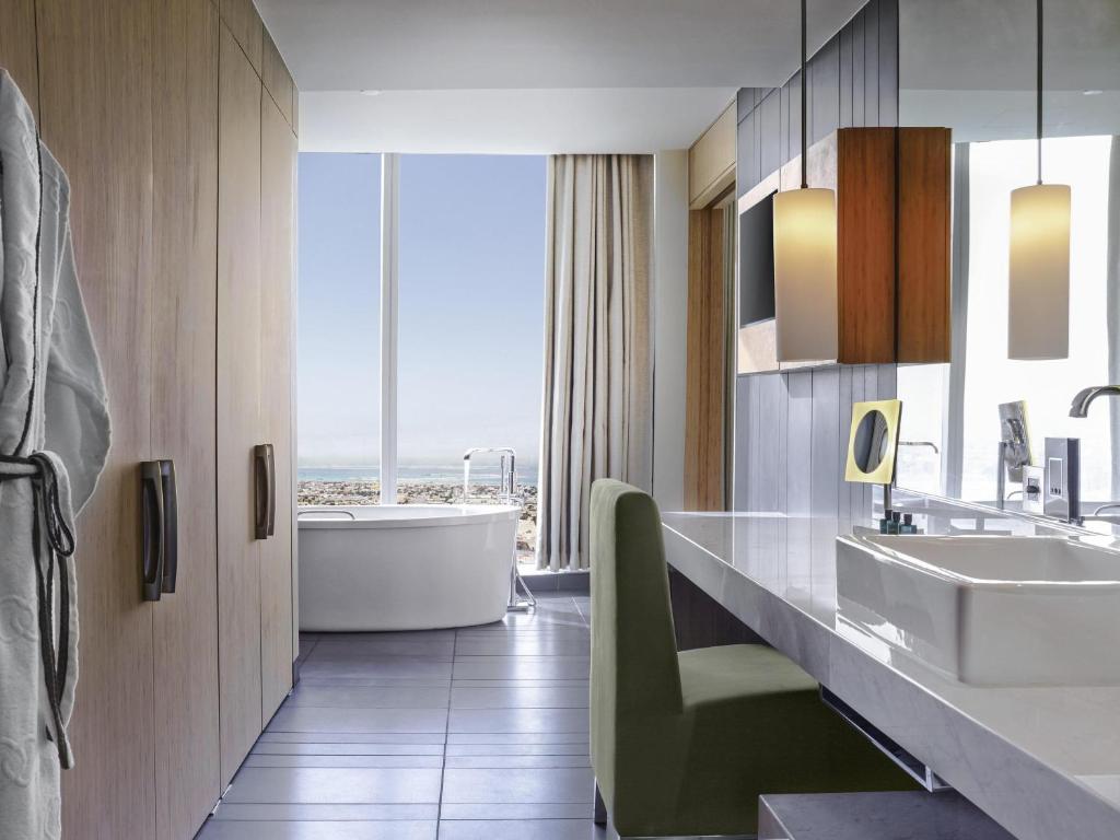 Sofitel Dubai Downtown Dubai - Room