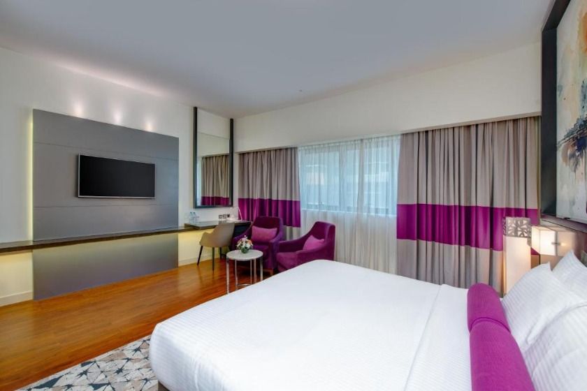 Howard Johnson Plaza by Wyndham Dubai Deira Dubai - Luxuria Suite with King Bed