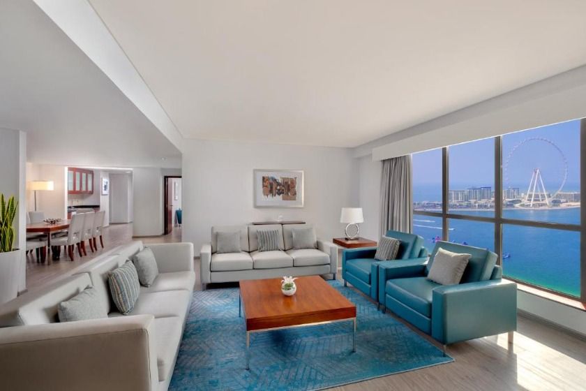 Hilton Dubai The Walk - Four-Bedroom Family Suite with Sea View and Balcony