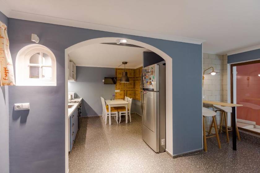 Batumi Surf Hostel - Single Bed in Dormitory Room