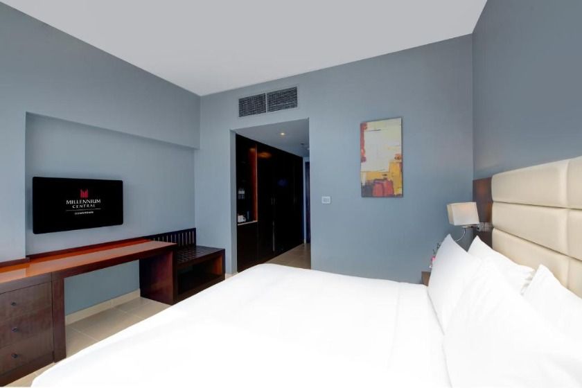 Millennium Central Downtown Dubai - Standard Room with Queen Bed