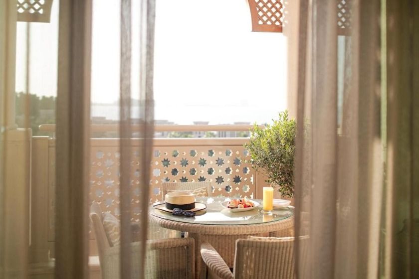 Jumeirah Al Qasr Dubai - Arabian Family Club Room