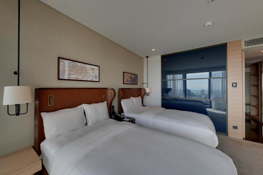 Fairmont Quasar Istanbul - Fairmont One Bedroom Suite with Two Queen Beds 