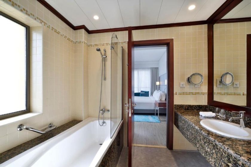 Hilton Dubai The Walk - Three-Bedroom Family Suite with Balcony and Sea View