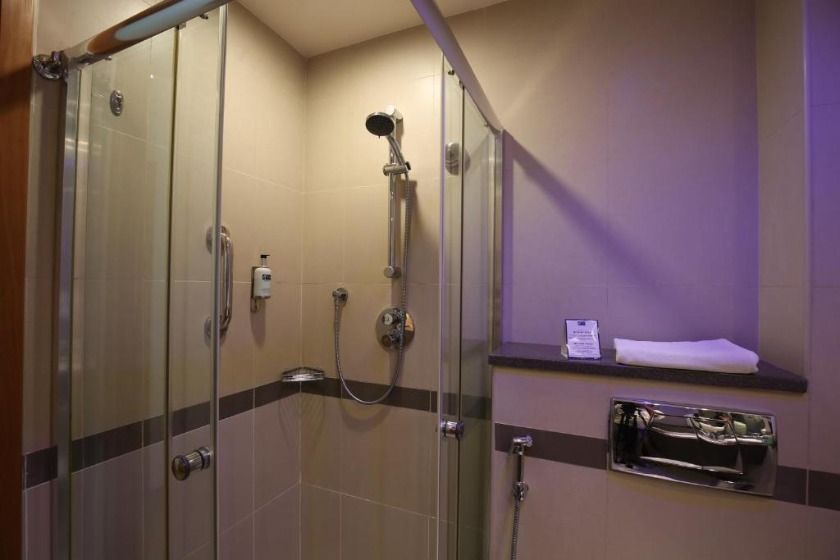 Holiday Inn Express Dubai Airport, an IHG Hotel Dubai - Standard Room