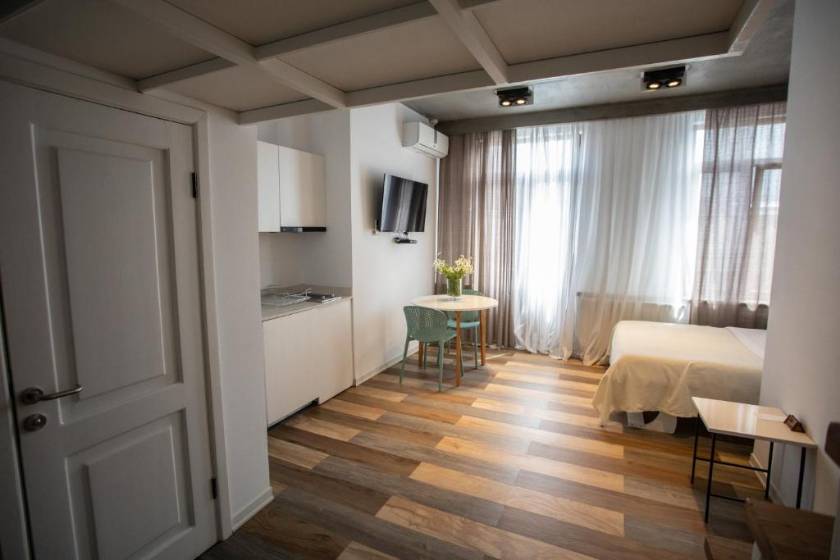 Mariinsky Boutique Hotel - Family Suite with Balcony
