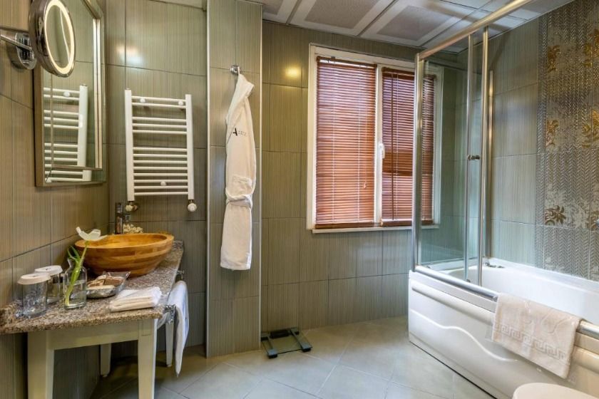 Hotel Amira Istanbul - Suite with Balcony