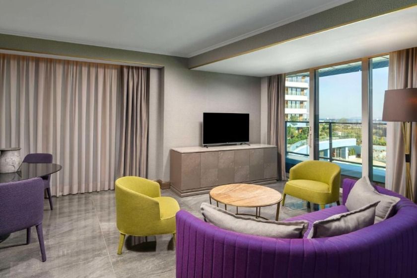 Radisson Blu Hotel Istanbul Ottomare Istanbul - Junior Suite with Balcony and Garden View
