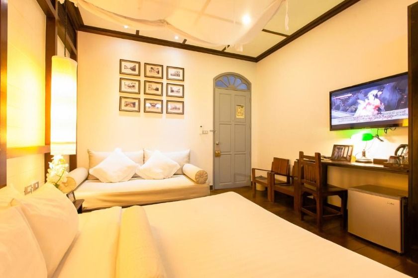 The Memory at On On Hotel phuket - room