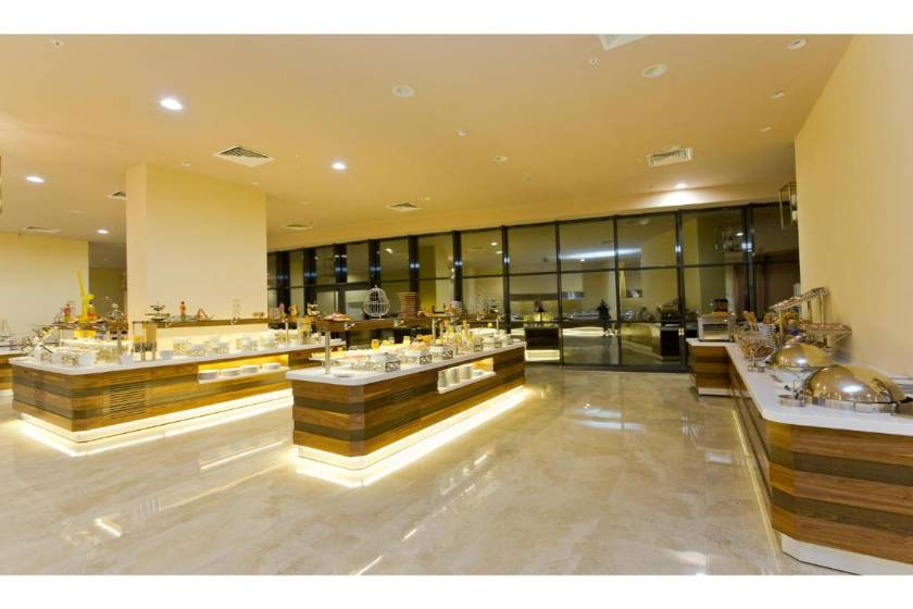 Euphoria Batumi Convention & Casino Hotel - restaurant