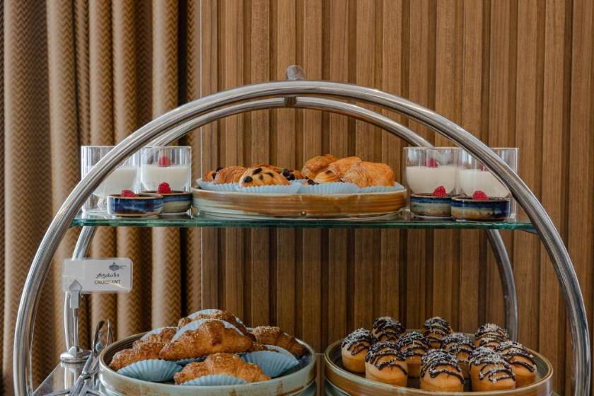 Hotel London 1889 & Casino - breakfast