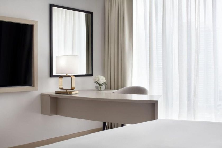 JW Marriott Hotel Marina Dubai - Premier City View Room, King bed