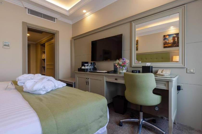 Hotel London 1889 & Casino - Standard Double or Twin Room