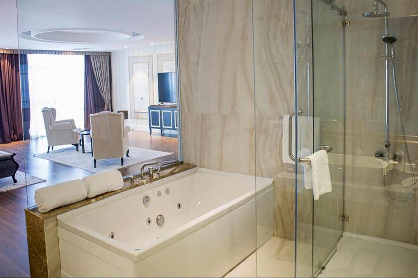 Euphoria Batumi Convention & Casino Hotel - Presidential Suite