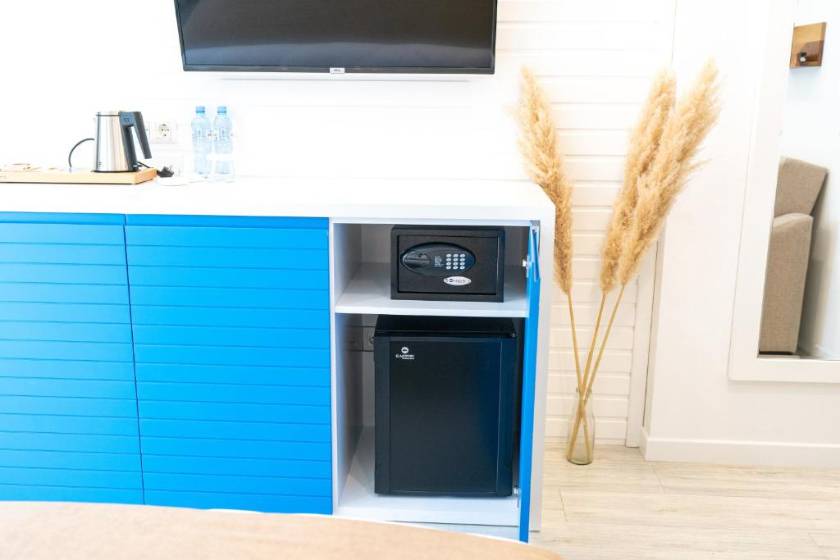 Seagull Beachfront Boutique Hotel - Studio with Balcony