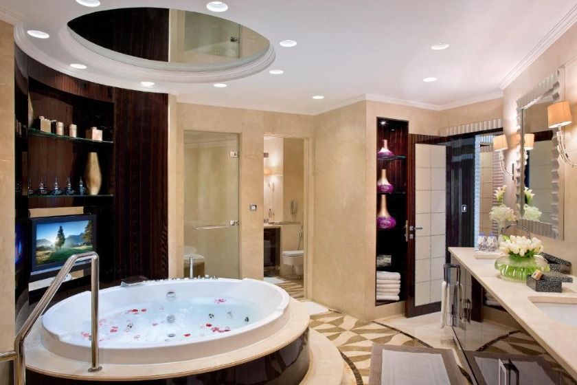 Movenpick Grand Al Bustan Dubai - Presidential King Suite