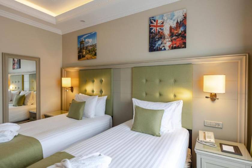 Hotel London 1889 & Casino - Suite