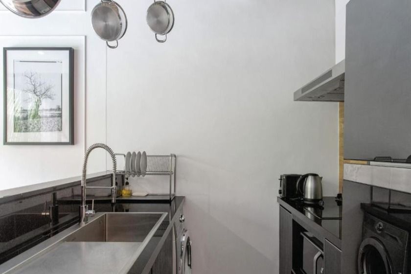 Saturdays Residence by Brown Starling phuket - room