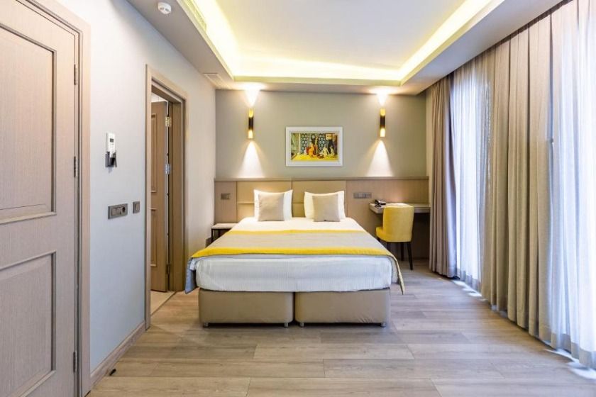 Seraglio Hotel & Suites Istanbul - Superior Triple Room