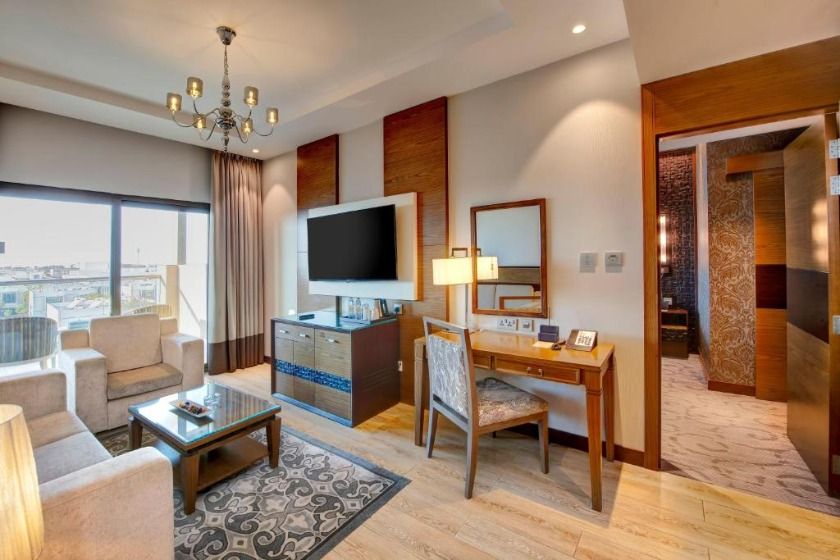 Metropolitan Hotel Dubai - Junior Suite