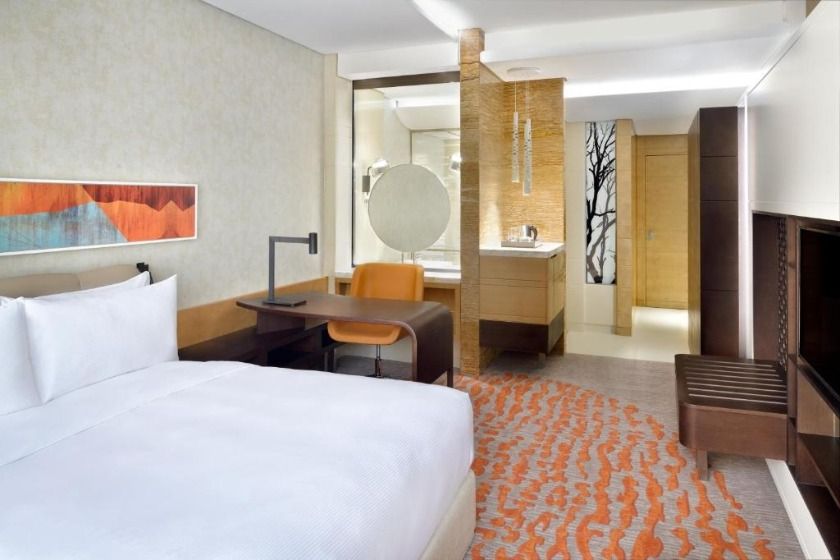 Crowne Plaza Dubai Marina an IHG Hotel Dubai - King Room with Marina View and Lounge Access