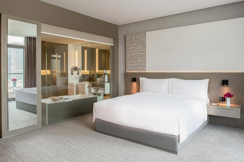 InterContinental Dubai Marina, an IHG Hotel Dubai - Premium King Room with Balcony and Marina View