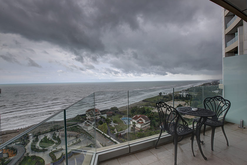 هتل آراز نوشهر - اتاق دبل اکونومی دریا