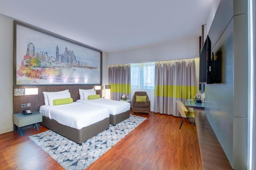 Howard Johnson Plaza by Wyndham Dubai Deira Dubai - Executive Room with 2 Twin Beds