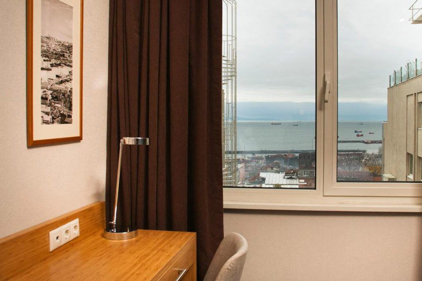 Radisson President Beyazit Istanbul - Standard Room with Sea View