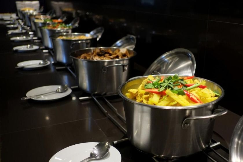 I Pavilion Hotel Phuket - food and drink