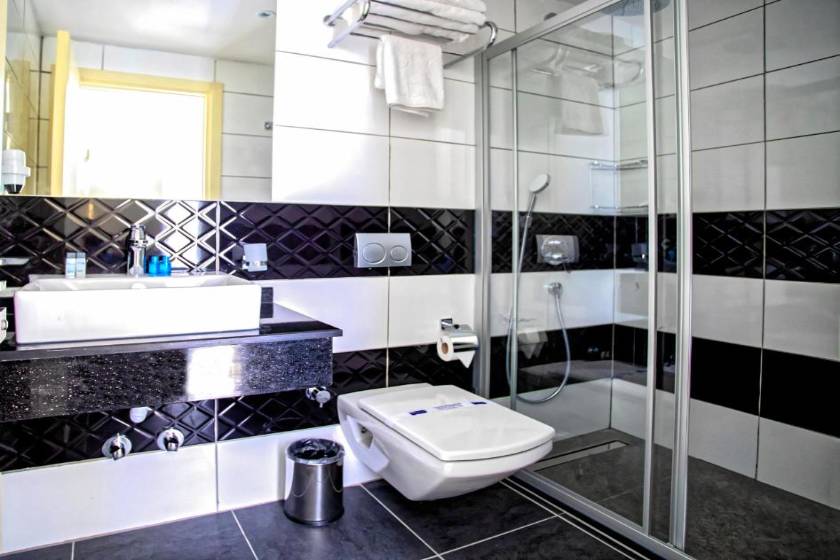 Club Shark Hotel - Standard Triple Room