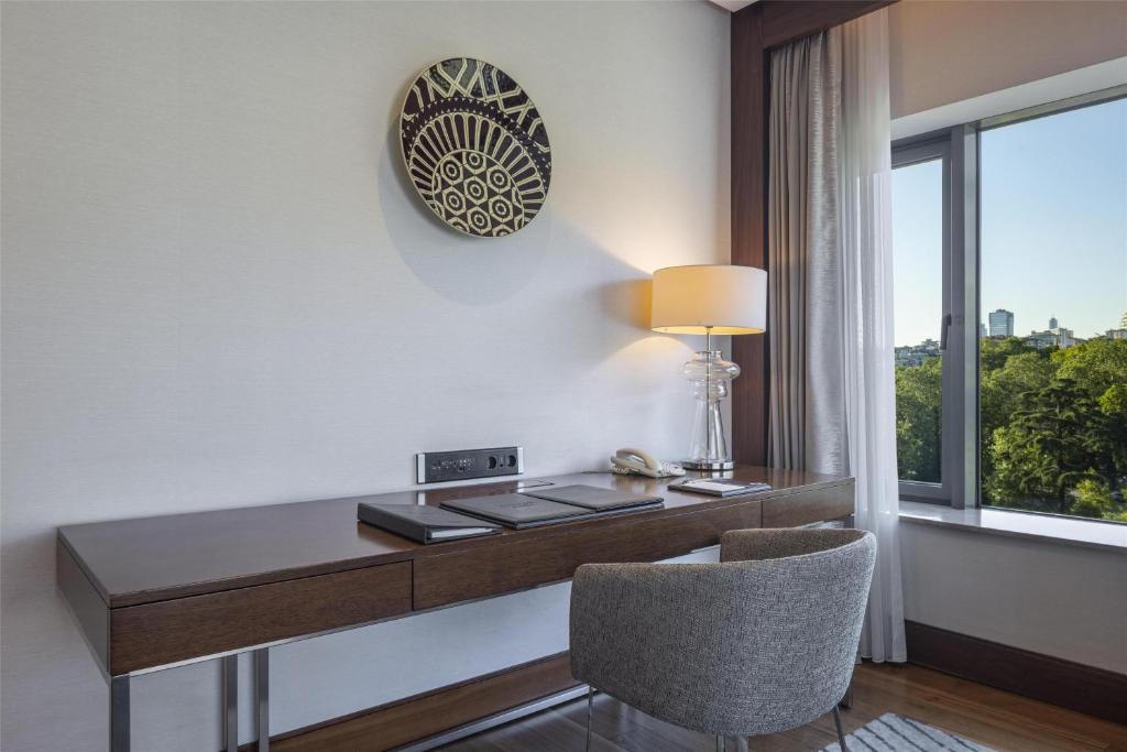 Conrad Istanbul Bosphorus Istanbul - Park Suite