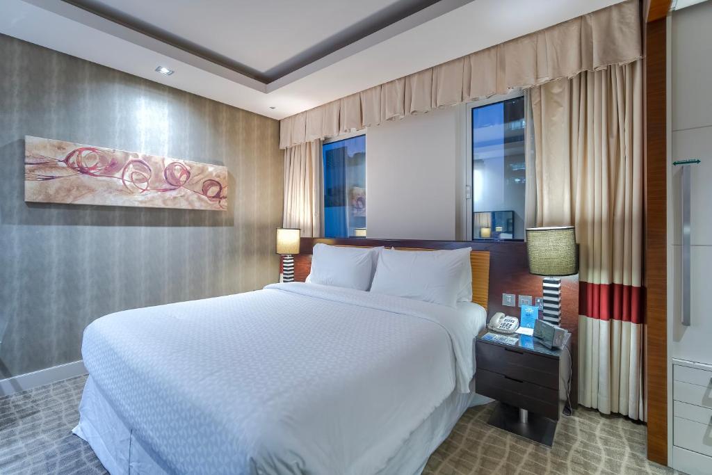 Four Points by Sheraton Bur Dubai - Classic Room