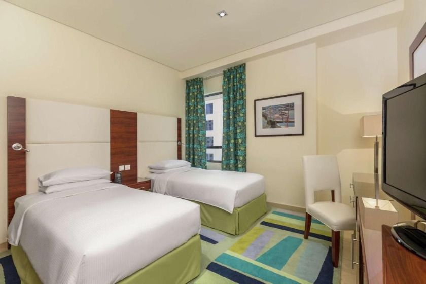 Hilton Dubai The Walk - Four-Bedroom Family Suite with Sea View and Balcony