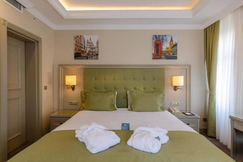 Hotel London 1889 & Casino - Suite