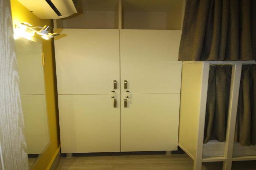 Hostel Jeal - Bunk Bed in Male Dormitory Room