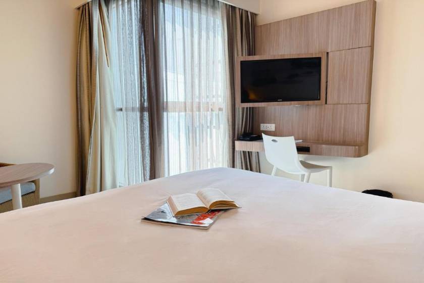 Travelodge Pattaya - Standard Queen Room