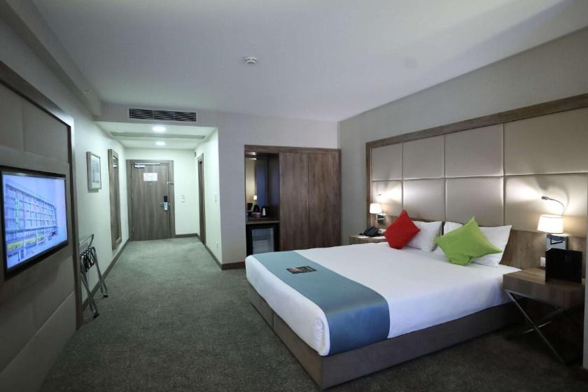 ibis Styles Istanbul Bomonti Istanbul - Deluxe Double Room with Balcony