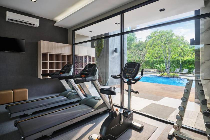 Altera Hotel and Residence - fitness center